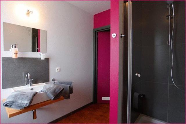 Hotel O Mal Aime Ставело Стая снимка